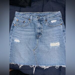 Levi Denim Distressed Skirt Women Size 28 NWOT